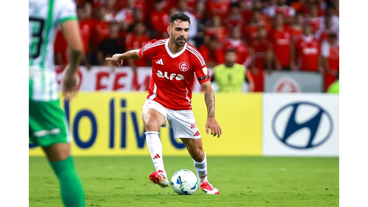 Bruno Henrique jogador do Internacional durante partida contra o Atletico Nacional no estadio Beira-Rio pelo campeonato Copa Libertadores 2025.
