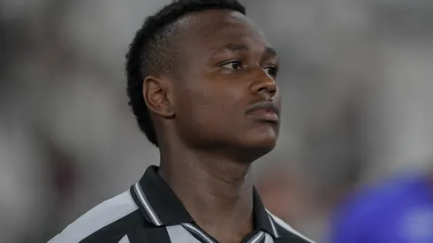 RJ – RIO DE JANEIRO – 01/02/2026 – CARIOCA 2026, BOTAFOGO X FLUMINENSE – Nathan Fernandes jogador do Botafogo durante partida contra o Fluminense no estadio Engenhao pelo campeonato Carioca 2026. Foto: Thiago Ribeiro/AGIF