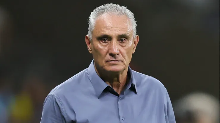 Tite durante partida entre Cruzeiro x Vasco no Brasileirão de 2026.