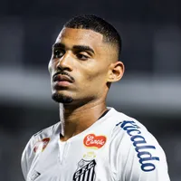 Joaquim, zagueiro ex-Santos, pode voltar ao Brasil e fechar com o Vasco