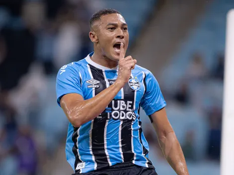 Viery e Carlos Vinícius retornam ao Grêmio contra o Flamengo