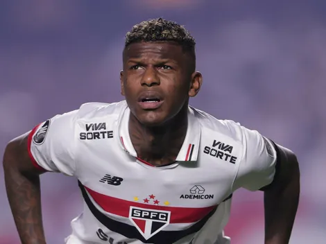 São Paulo é avisado que Arboleda é desejo do Vasco e pode pedir Hinestroza em troca