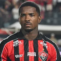 Cacá vira desfalque no Vitória contra o Fluminense