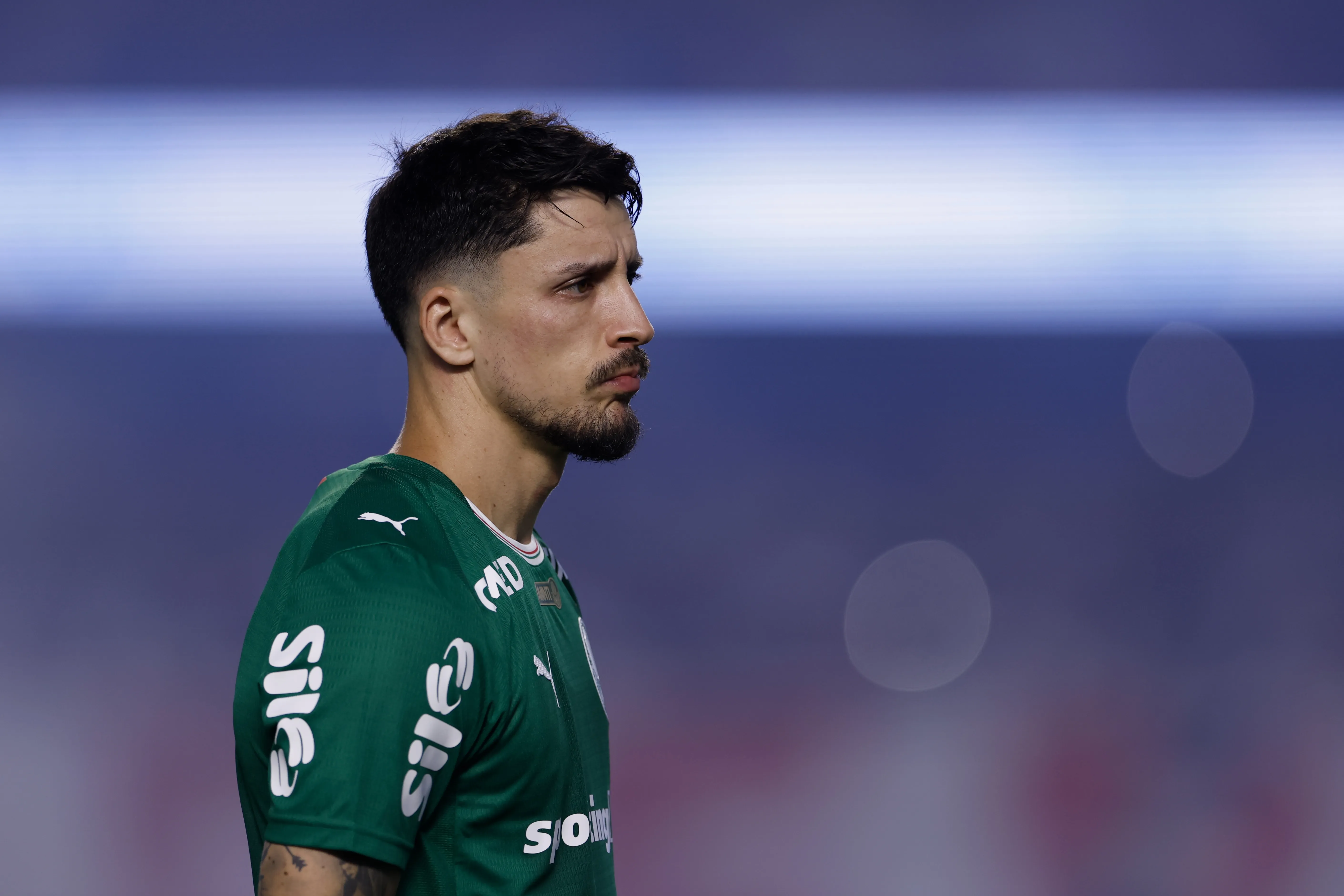 Piquerez jogador do Palmeiras durante partida contra o Sao Paulo no estadio Morumbi pelo campeonato Brasileiro A 2026. Foto: Marcello Zambrana/AGIF