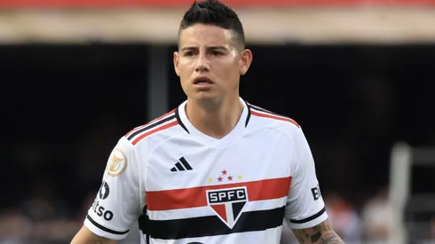 James Rodríguez durante confronto entre São Paulo e Botafogo no Brasileirão de 2023.