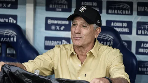 Renato Gaúcho técnico do Vasco durante partida contra o Flamengo no estádio Maracanã pelo campeonato Brasileiro A 2026. Foto: Thiago Ribeiro/AGIF