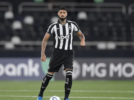 Barboza viaja com o Botafogo e Palmeiras observa de perto