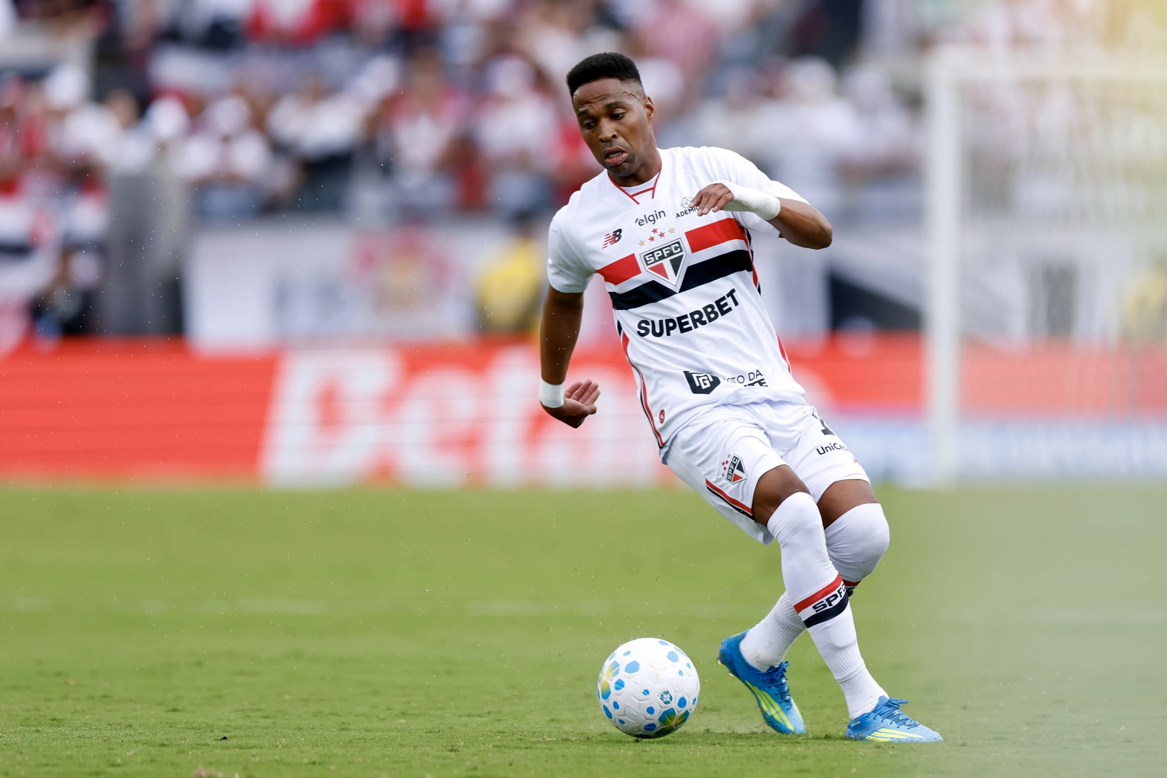 Wendell durante partida contra o Bahia no Campeonato Brasileiro de 2026. Foto: Marcello Zambrana/AGIF