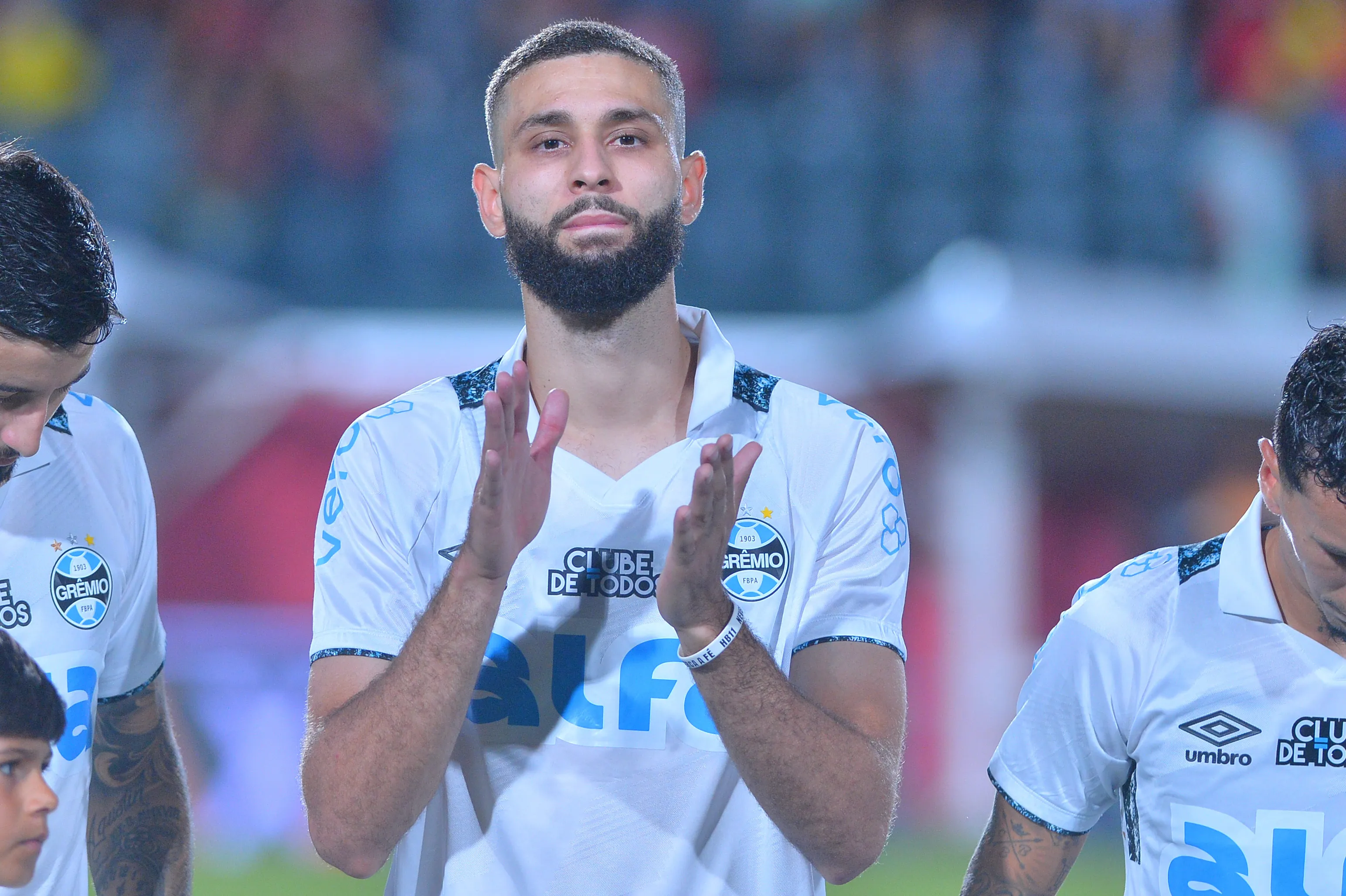 BA – SALVADOR – 27/04/2025 – BRASILEIRO A 2025, VITORIA X GREMIO – Wagner Leonardo, jogador do Gremio durante partida contra o Vitoria no estadio Barradao pelo campeonato Brasileiro A 2025. Foto: Walmir Cirne/AGIF