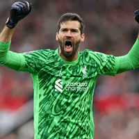 Internacional sonha lucrar milhões com Alisson