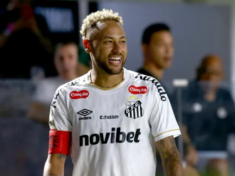 Neymar leva a família ao circo e acaba virando show