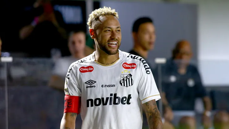 SP - SANTOS - 22/04/2026 - COPA DO BRASIL 2026, SANTOS X CORITIBA - Neymar jogador do Santos durante partida contra o Coritiba no estadio Vila Belmiro pelo campeonato Copa Do Brasil 2026. Foto: Mauricio De Souza/AGIF