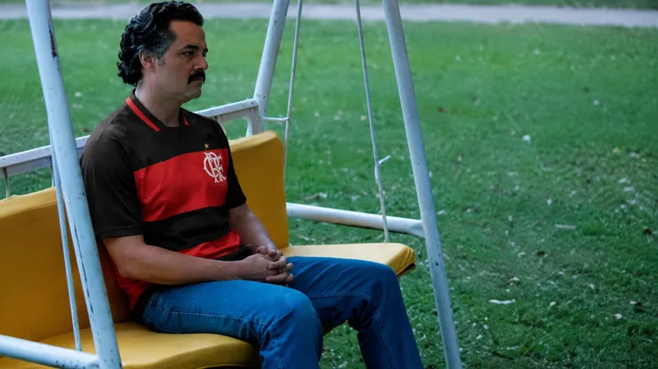 Meme de Foto de Wagner Moura com a camisa do Flamengo