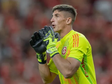 Pezzolano banca Rochet depois de falha contra o Coritiba