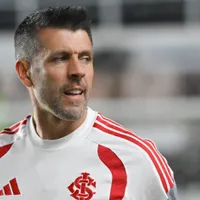 Pezzolano aponta Borré e Vitinho como titulares