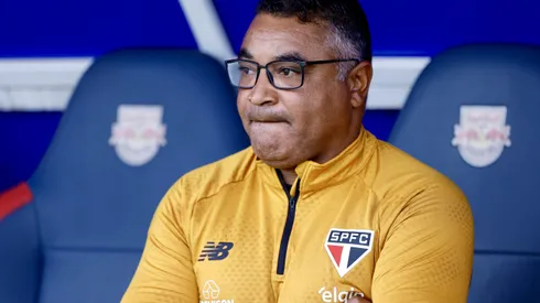 Roger Machado tecnico do Sao Paulo durante partida contra o Bahia no estadio Cicero De Souza Marques pelo campeonato Brasileiro A 2026. Foto: Marcello Zambrana/AGIF