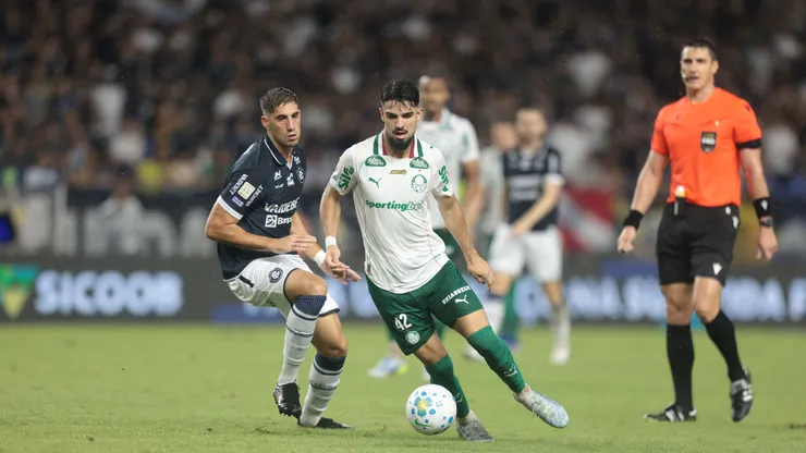 Flaco Lopez jogador do Palmeiras durante partida contra o Remo no estádio Mangueirão pelo campeonato Brasileiro A 2026. Foto: Fernando Torres/AGIF