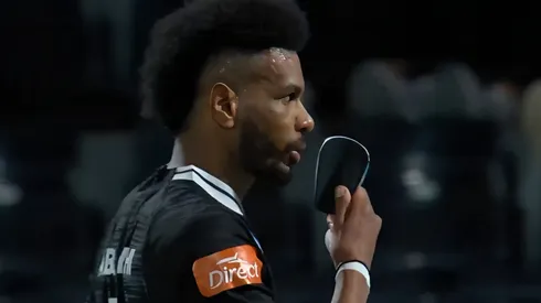 O Al-Shabab decidiu afastar Ali Al-Bulaihi após a repercussão negativa e não pretende manter o zagueiro. Foto: Reprodução/ Thmanyah Sports