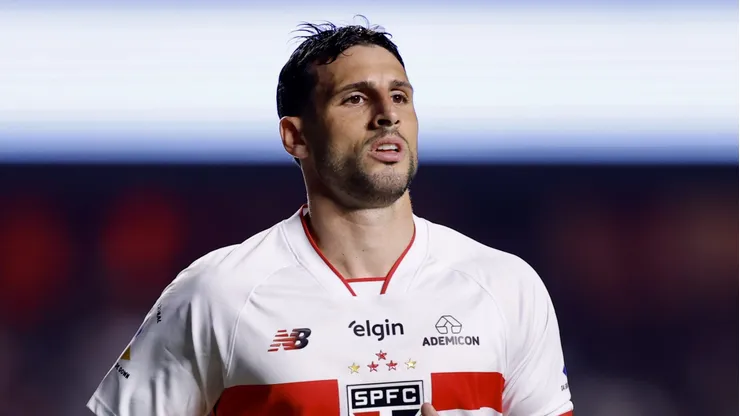 Calleri fez cobranças no São Paulo.