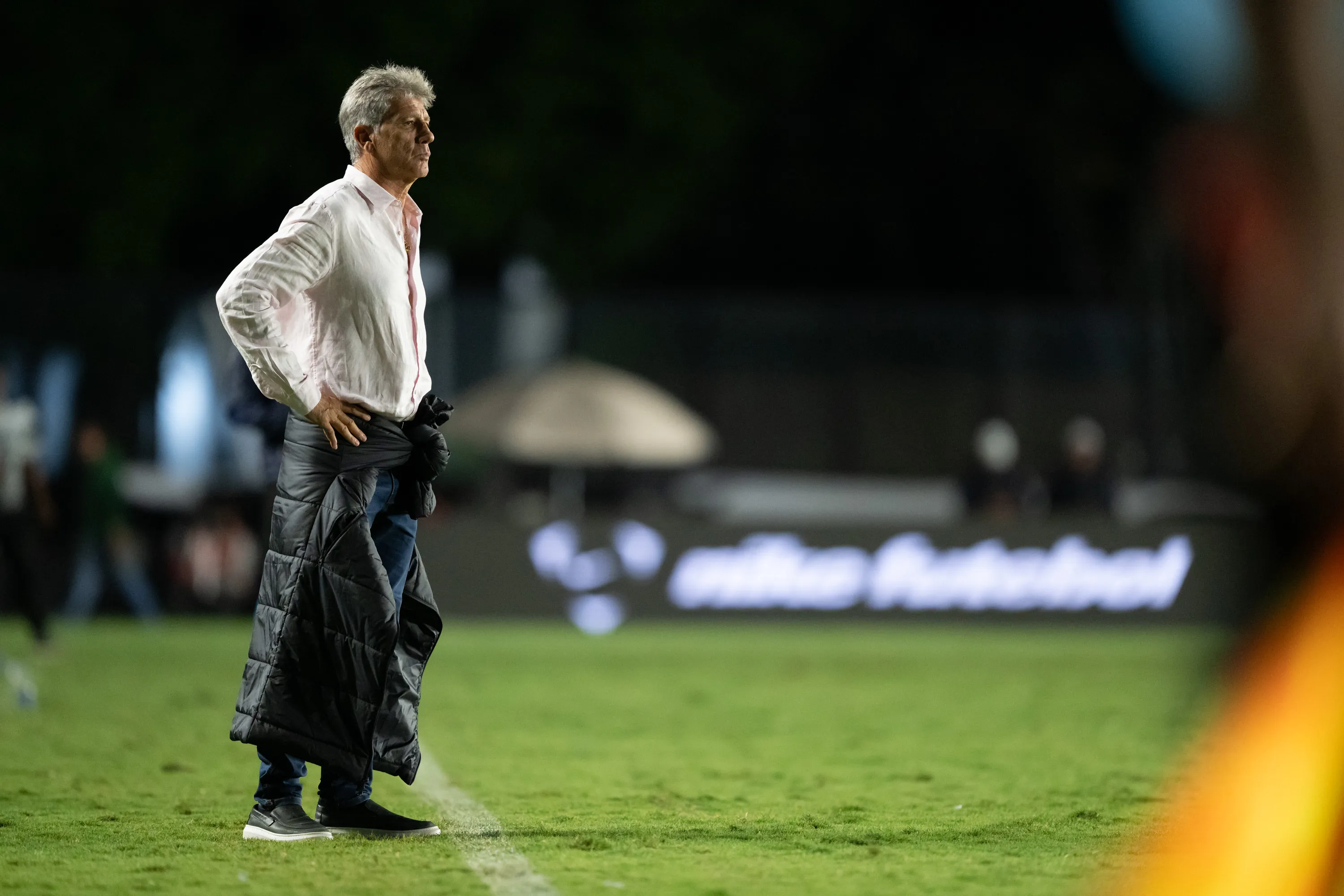 Renato Gaúcho, técnico do Vasco, durante partida contra o Athletico-PR – Foto: Jorge Rodrigues/AGIF