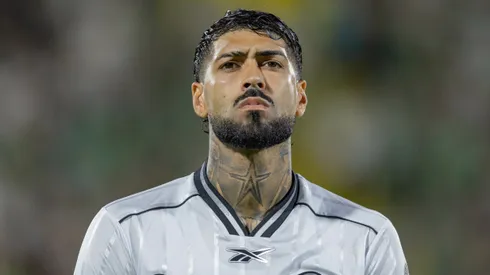 Botafogo pretende seguir utilizando Alexander Barboza.