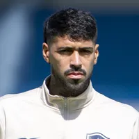 Botafogo pretende contratar reforço para suprir a saída de Barboza