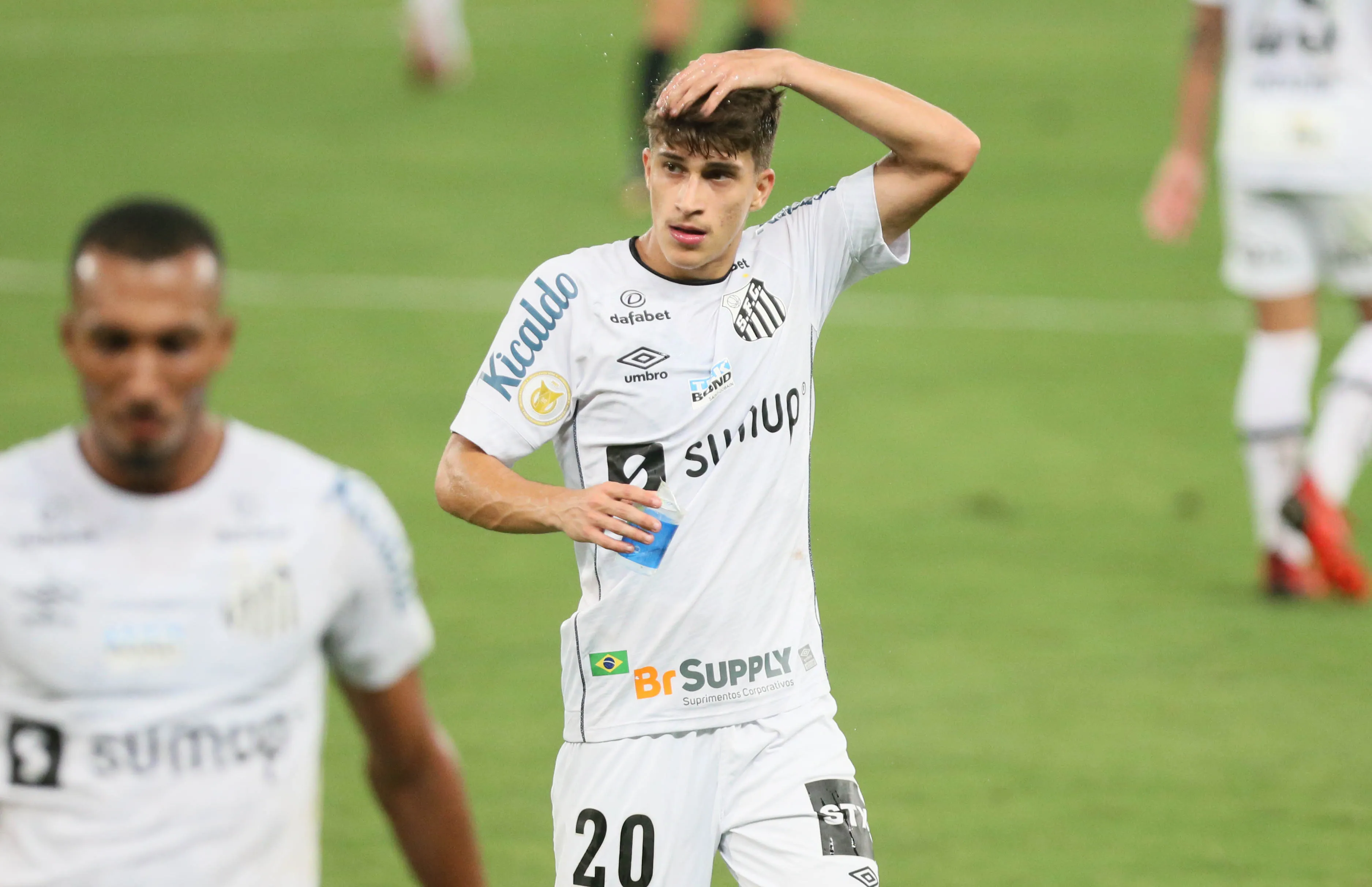 MT – Cuiaba – 04/09/2021 – BRASILEIRO A 2021 – CUIABA X SANTOS – Pirani jogador do Santos comemora seu gol durante partida contra o Cuiaba no estadio Arena Pantanal pelo campeonato Brasileiro A 2021. Foto: Gil Gomes/AGIF