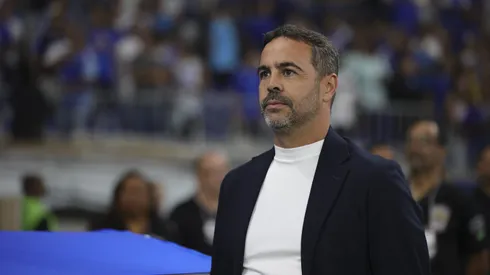 MG - BELO HORIZONTE - 02/05/2026 - BRASILEIRO A 2026, CRUZEIRO X ATLETICO-MG - Artur Jorge tecnico do Cruzeiro durante partida contra o Atletico-MG no estadio Mineirao pelo campeonato Brasileiro A 2026. Foto: Gilson Lobo/AGIF