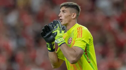 Rochet jogador do Internacional durante partida contra o Gremio no estadio Beira-Rio pelo campeonato Brasileiro A 2026. Foto: Liamara Polli/AGIF