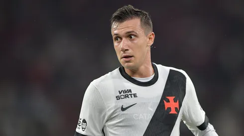 Lucas Piton, lateral-esquerdo do Vasco. Foto: Thiago Ribeiro/AGIF