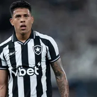 Matheus Martins desfalca o Botafogo contra a Chapecoense