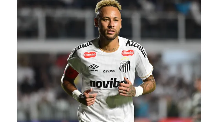 SP - SANTOS - 22/04/2026 - COPA DO BRASIL 2026, SANTOS X CORITIBA - Neymar jogador do Santos durante partida contra o Coritiba no estadio Vila Belmiro pelo campeonato Copa Do Brasil 2026. Foto: Jota Erre/AGIF