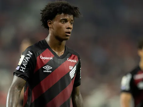 Bruninho faz pedido definitivo para não jogar mais pelo Athletico-PR