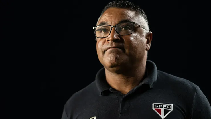 Roger Machado técnico do Vasco durante partida contra o São Paulo no estádio São Januário pelo campeonato Brasileiro A 2026. Foto: Jorge Rodrigues/AGIF