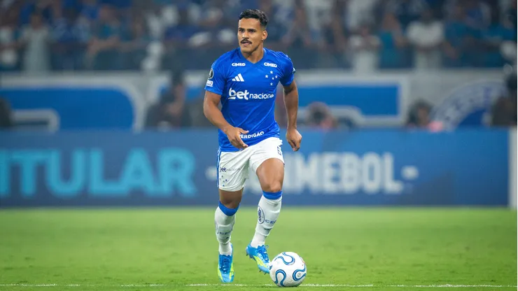 Kaiki jogador do Cruzeiro durante partida contra o Boca Juniors no estadio Mineirao pelo campeonato Copa Libertadores 2026.