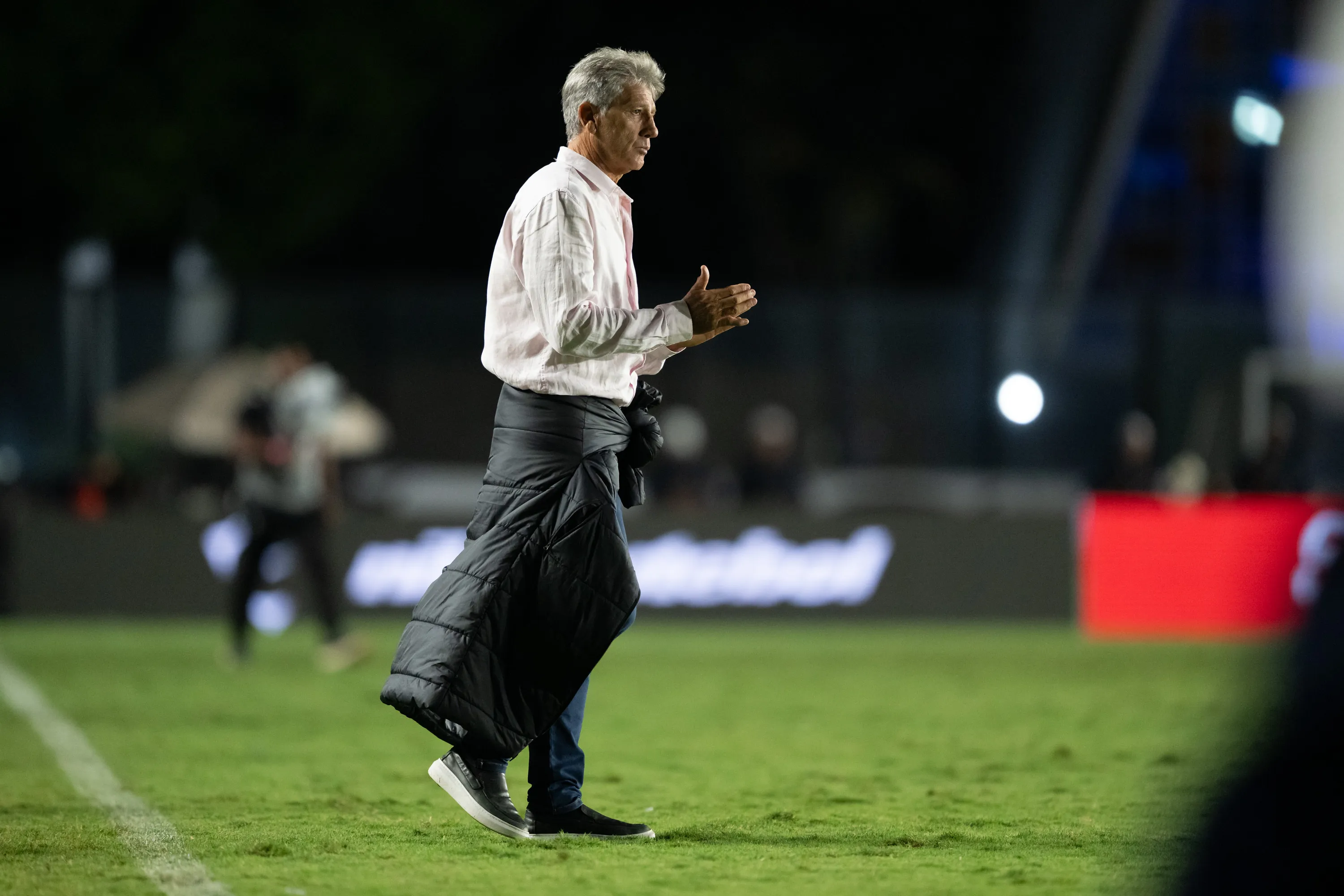 Renato Gaúcho comandando o Vasco – Foto: Jorge Rodrigues/AGIF
