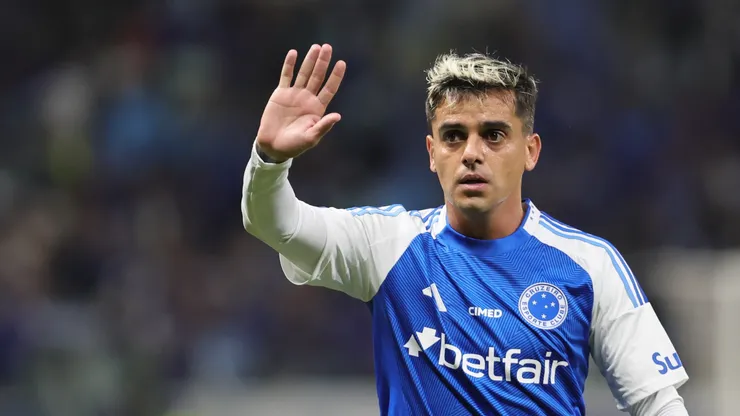 Fagner jogador do Cruzeiro durante partida contra o CRB no estádio Mineirão pelo campeonato Copa Do Brasil 2025. Foto: Gilson Lobo/AGIF