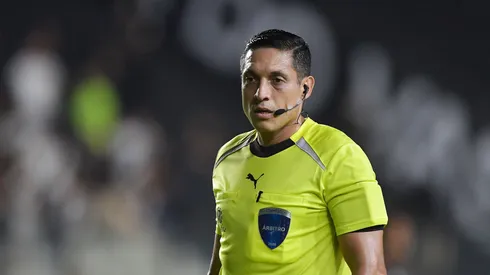 Jesús Valenzuela apita Boca x Cruzeiro. Foto: Thiago Ribeiro/AGIF