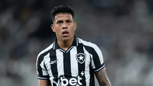 Matheus Martins pode deixar o Botafogo.