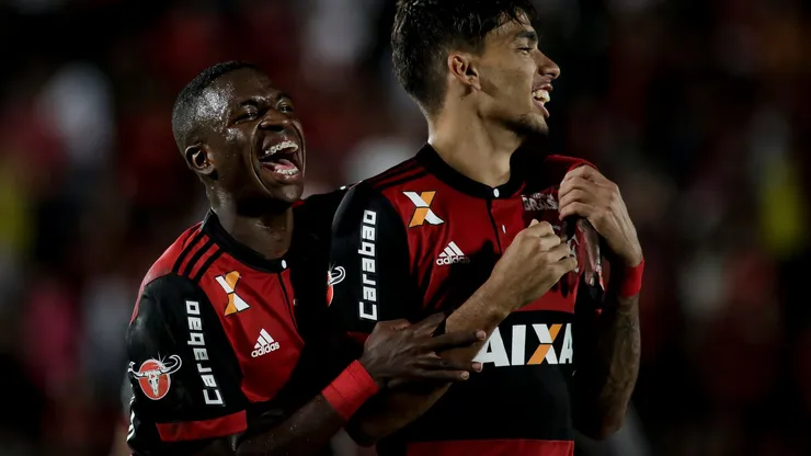 Paqueta e Vini Jr no Flamengo em 2017. Foto: Luciano Belford/AGIF