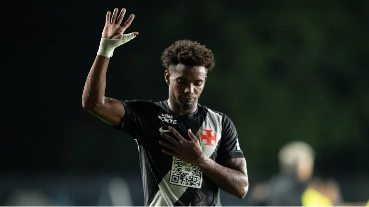 Thiago Mendes jogador do Vasco durante partida contra o Paysandu no estadio Sao Januario pelo campeonato Copa Do Brasil 2026. Foto: Jorge Rodrigues/AGIF
