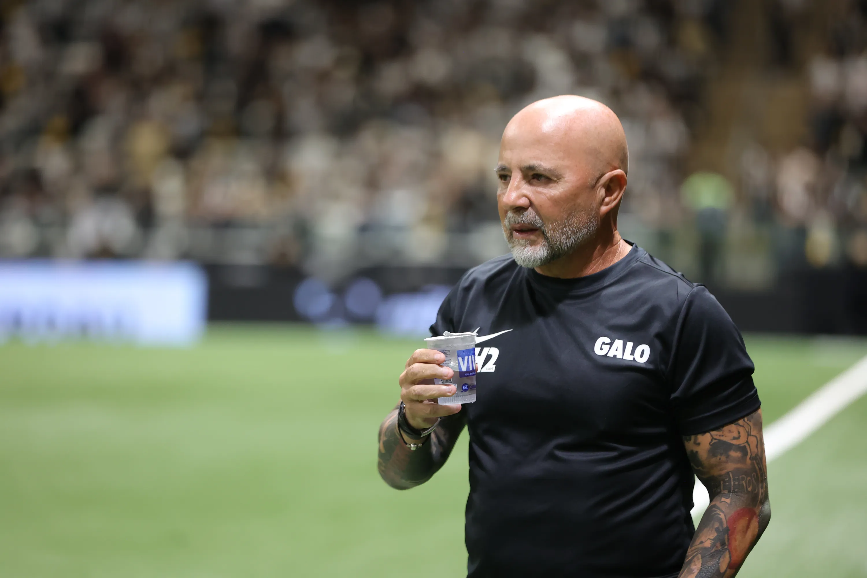Jorge Sampaoli tecnico do Atletico durante partida contra o Palmeiras no estadio Arena MRV pelo campeonato Brasileiro A 2026. Foto: Gilson Lobo/AGIF