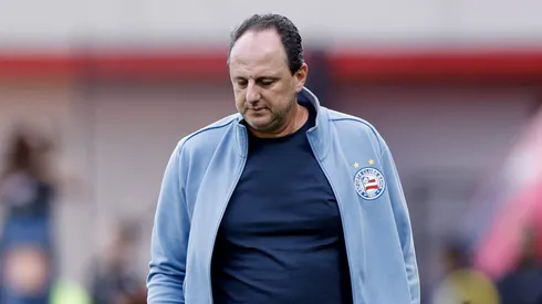 Organizada do Bahia exige saída de Rogério Ceni