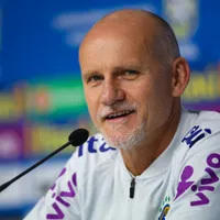 Taffarel mantém disputa entre os goleiros aberta para Copa