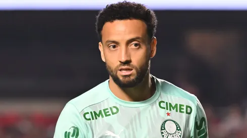 Felipe Anderson durante confronto contra o São Paulo no Brasileirão de 2026.