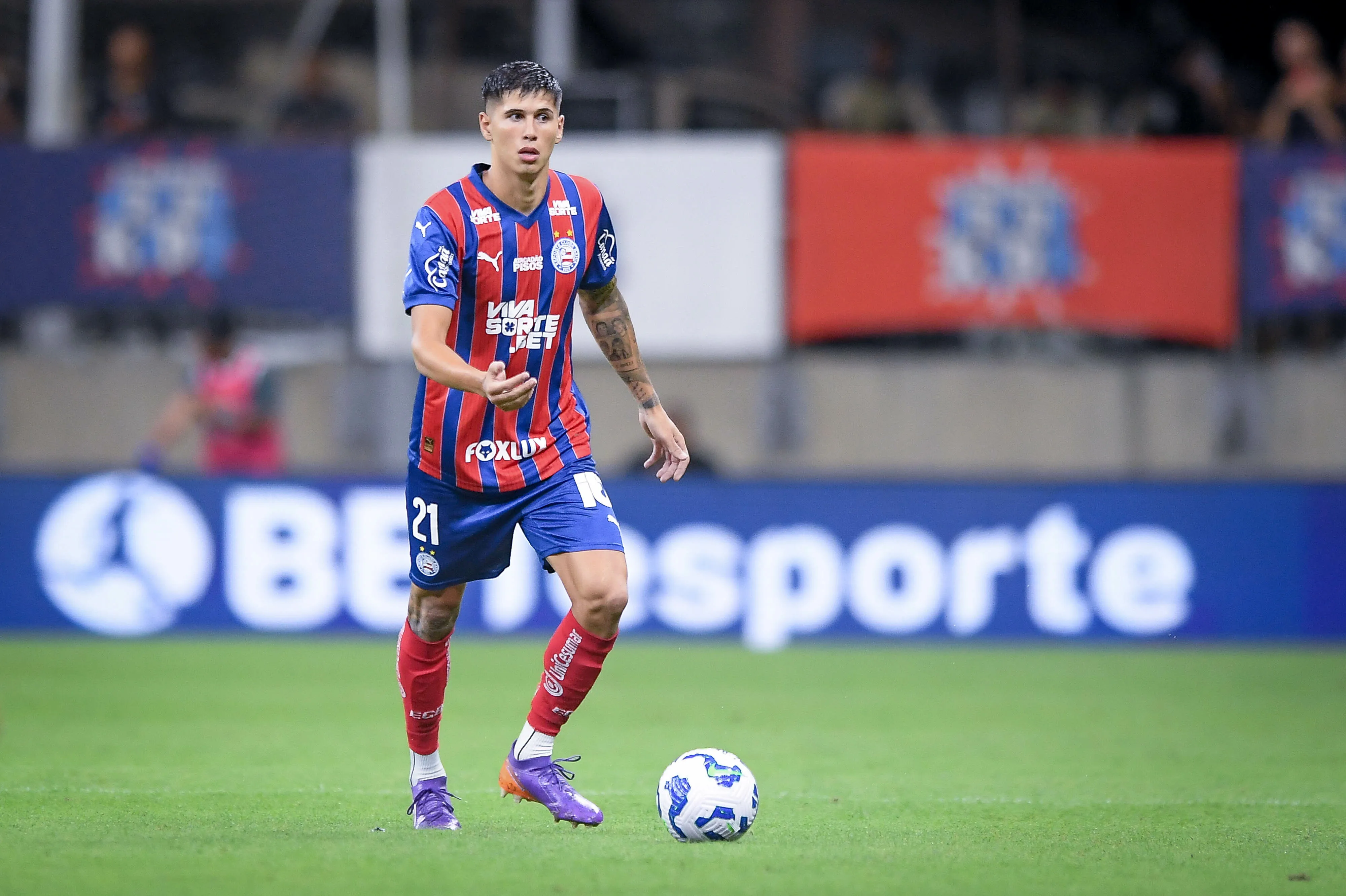 BA – SALVADOR – 03/12/2025 – BRASILEIRO A 2025, BAHIA X SPORT – Santi Ramos Mingo jogador do Bahia durante partida contra o Sport no estadio Fonte Nova pelo campeonato Brasileiro A 2025. Foto: Jhony Pinho/AGIF