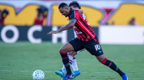 Luan Candido jogador do Vitoria durante partida contra o Sao Paulo no estadio Barradao pelo campeonato Brasileiro A 2026. Foto: Jhony Pinho/AGIF