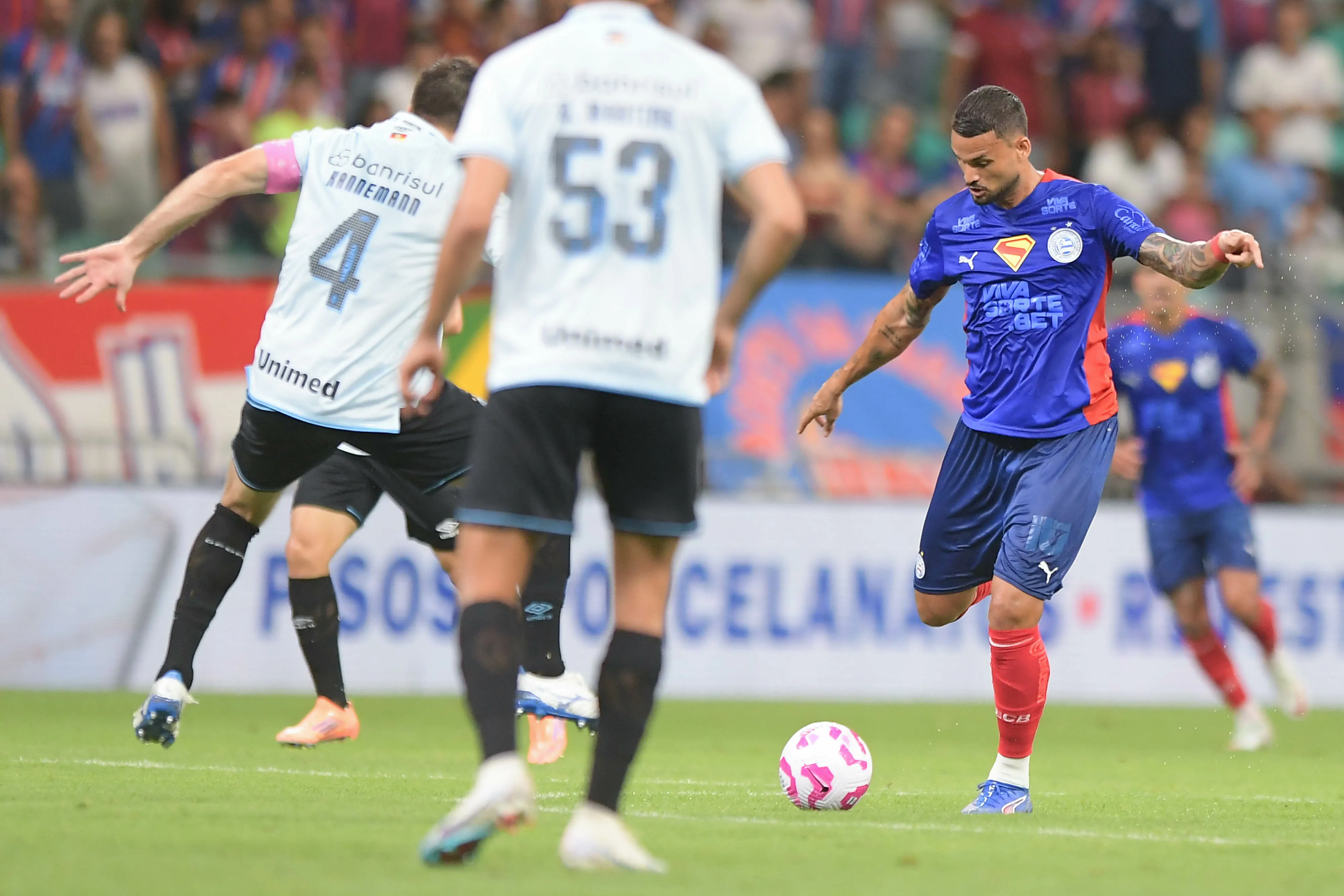 BAHIA X GREMIO – Willian Jose jogador do Bahia durante partida contra o Gremio no estadio Arena Fonte Nova pelo campeonato Brasileiro A 2025. Foto: Jhony Pinho/AGIF