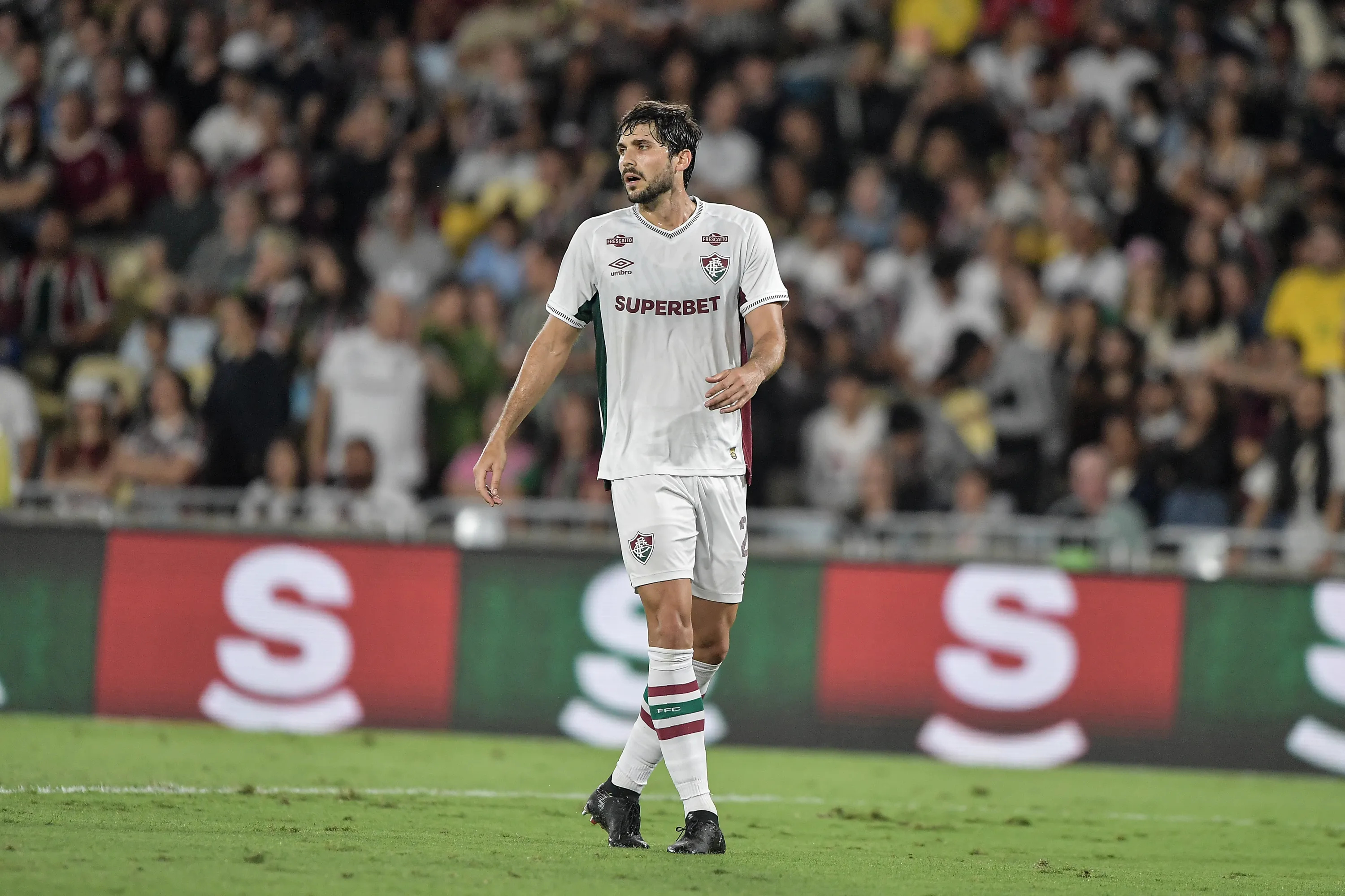 Igor Rabello jogador do Fluminense durante partida contra o Corinthians no estadio Maracana pelo campeonato Brasileiro A 2025. Foto: Thiago Ribeiro/AGIF