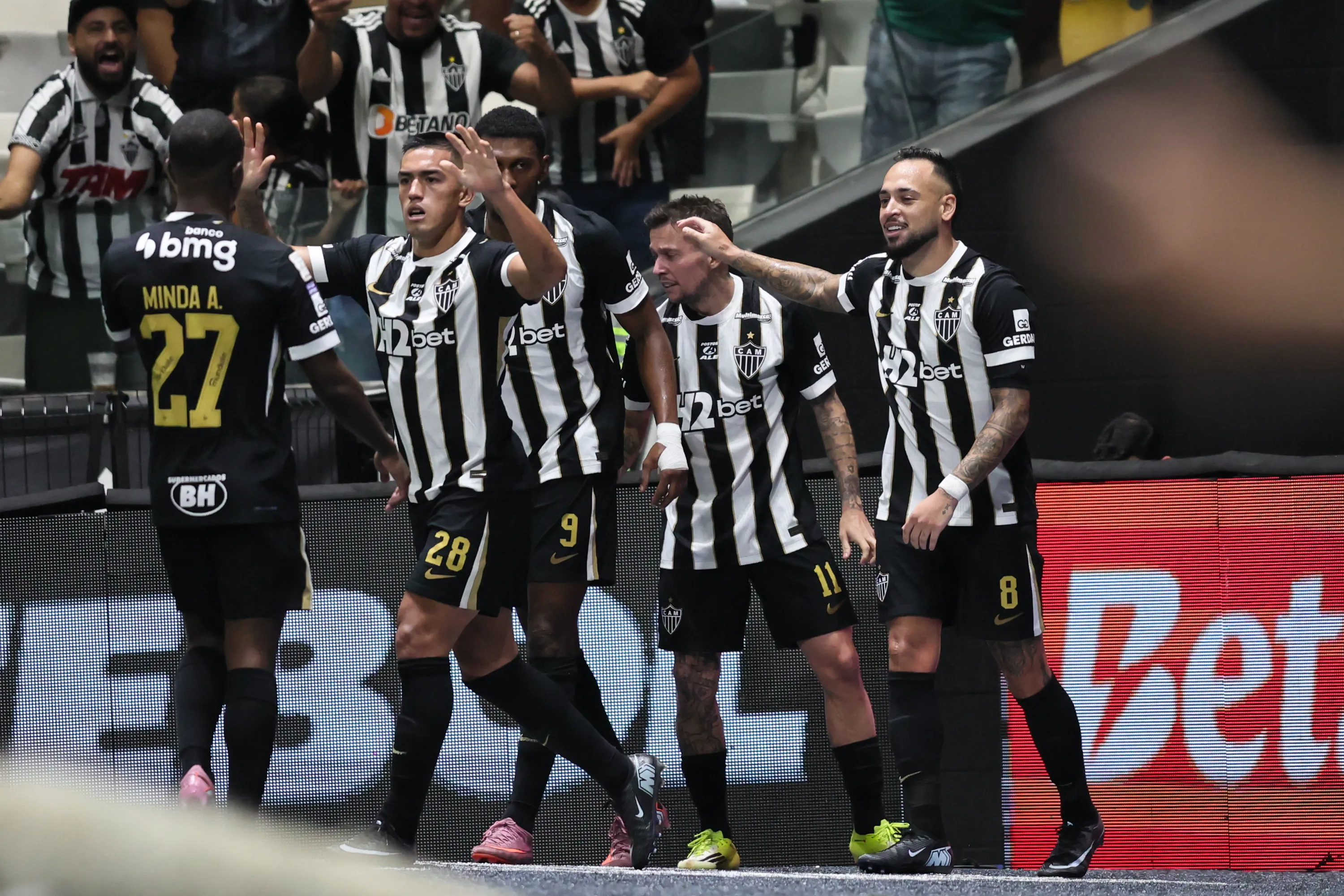 MG – BELO HORIZONTE – 16/05/2026 – BRASILEIRO A 2026, ATLETICO-MG X MIRASSOL – Maycon jogador do Atletico-MG comemora seu gol durante partida contra o Mirassol no estadio Arena MRV pelo campeonato Brasileiro A 2026. Foto: Gilson Lobo/AGIF
